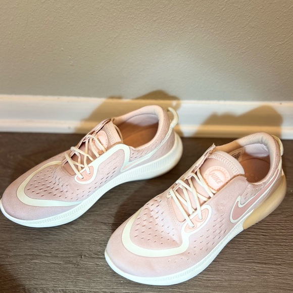 Nike Joyride Running Shoes - Picture 3 of 9